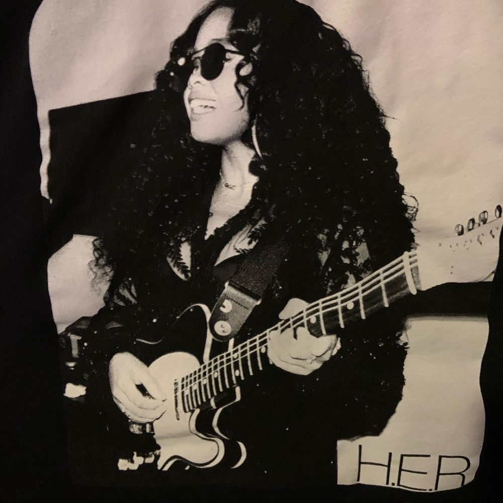 H.E.R. Official Silhoutte Size XL Black W/ white graphic HER Tee Shirt